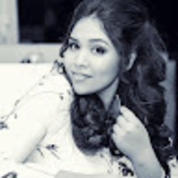 Meet your Posher, Mrinalika - Picture 1 of 1